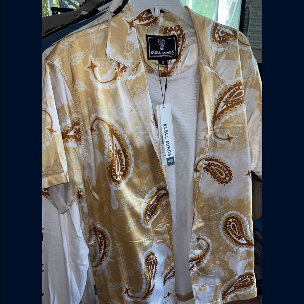Champagne Paisley Lightweight Shirt Jacket